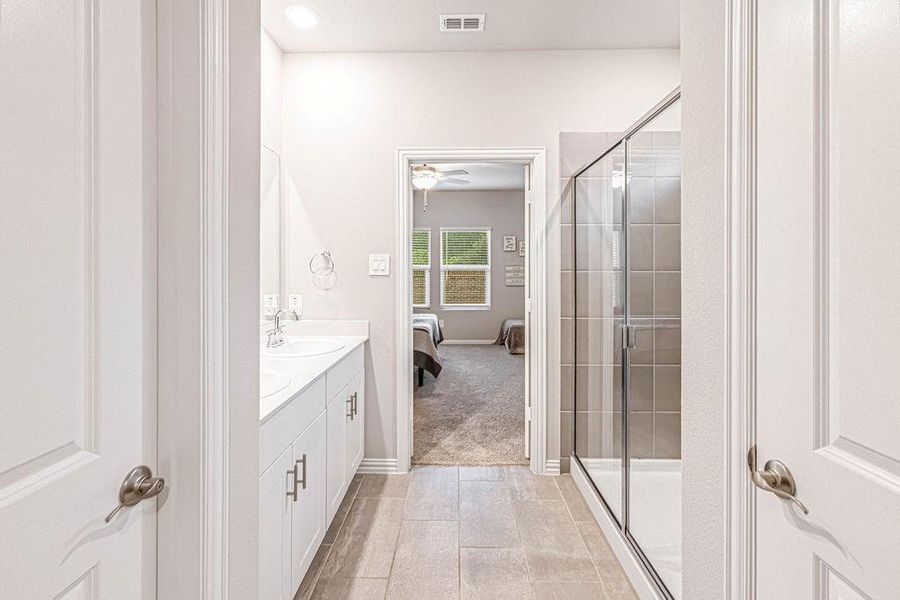 Furnished interior view inside a new home in , McKinney (Image 31).