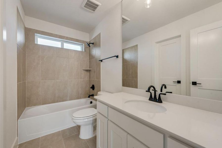 Furnished interior view inside a new home in Edgewater, Fate (Image 17).