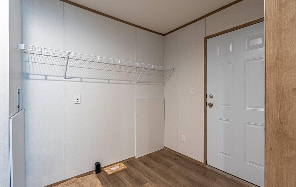 Spacious, unfurnished interior of a new home in , Wallace (Image 11).