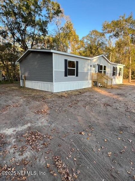 Exterior details and patio area of a home in , Callahan (Image 22).