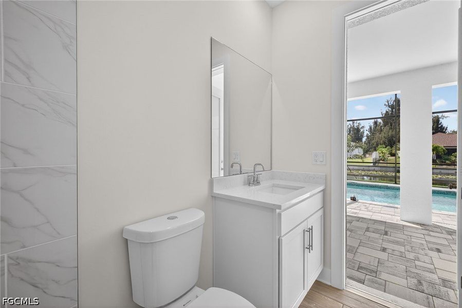 Furnished interior view inside a new home in Cape Coral, Cape Coral (Image 16).