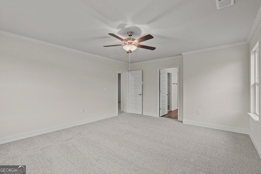 Spacious, unfurnished interior of a new home in Canterbury Villas, Carrollton (Image 29).