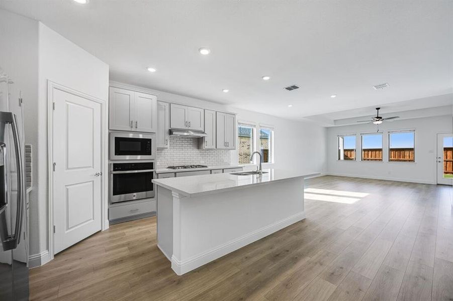 14909 Hierba Mora ~ Ready Now