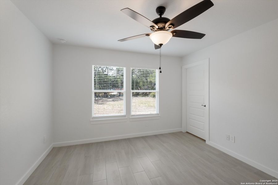 Spacious, unfurnished interior of a new home in , Bandera (Image 20). Spacious, unfurnished interior of a new home in , Bandera (Image 20).