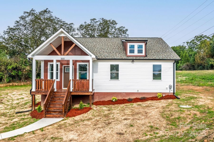 Image 38 of a home in .