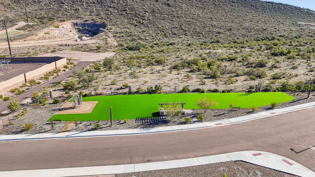 Community amenities in The Buttes at Mystic, Peoria (Image 7).