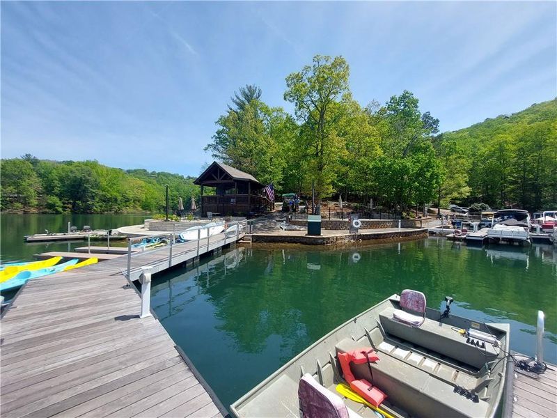 Community amenities in , Jasper (Image 17).