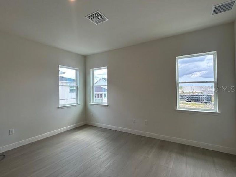 Spacious, unfurnished interior of a new home in Laureate Park, Orlando (Image 22). Spacious, unfurnished interior of a new home in Laureate Park, Orlando (Image 22).