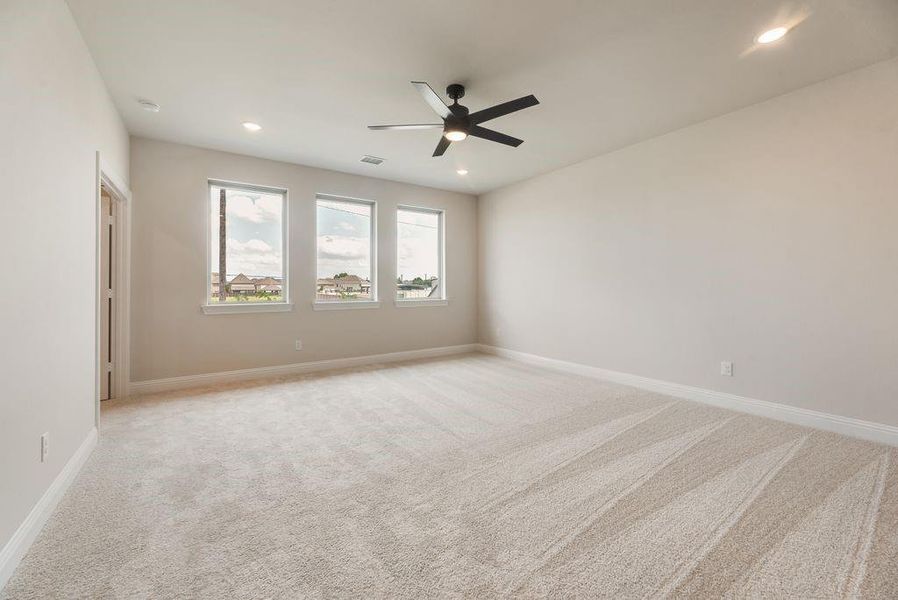 Spacious, unfurnished interior of a new home in Villages of Creekwood, Frisco (Image 38). Spacious, unfurnished interior of a new home in Villages of Creekwood, Frisco (Image 38).