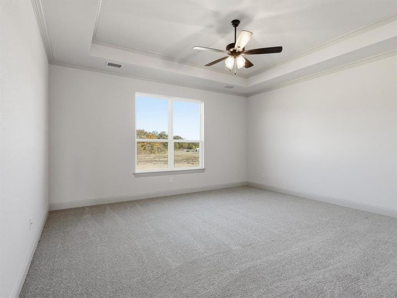 Spacious, unfurnished interior of a new home in Silver Sage Farm, Weatherford (Image 25). Spacious, unfurnished interior of a new home in Silver Sage Farm, Weatherford (Image 25).