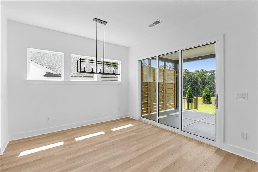 Spacious, unfurnished interior of a new home in , Gainesville (Image 13).