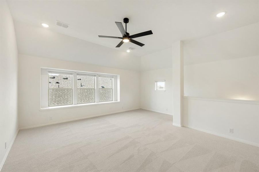 Spacious, unfurnished interior of a new home in Timberbrook, Justin (Image 38).