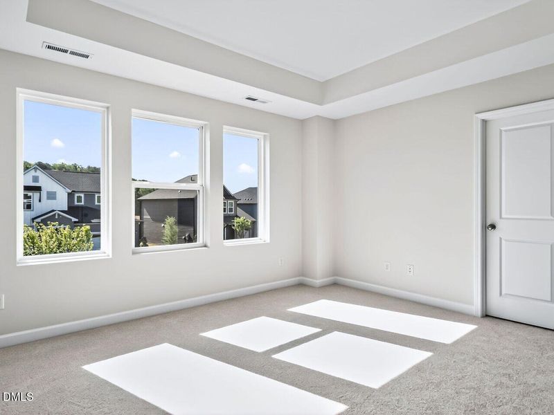 017-1280x960-primary-bedroom