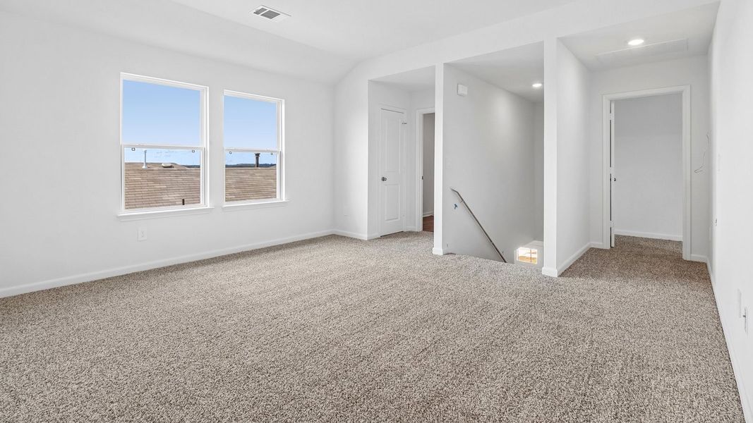 Spacious, unfurnished interior of a new home in Prairie Lakes, Buda (Image 20).