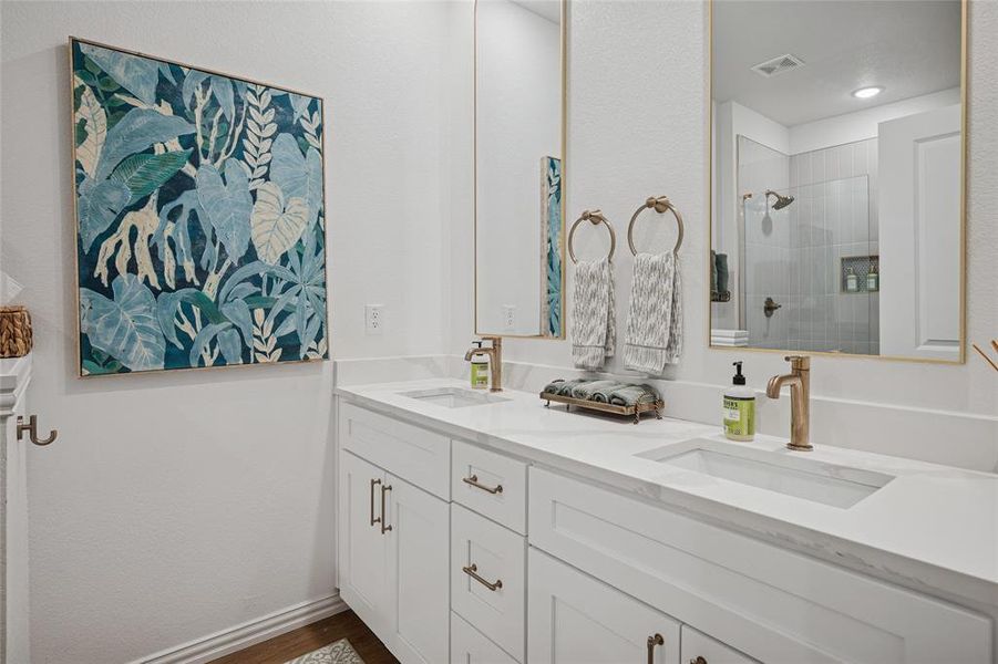 Furnished interior view inside a new home in , Arlington (Image 14).