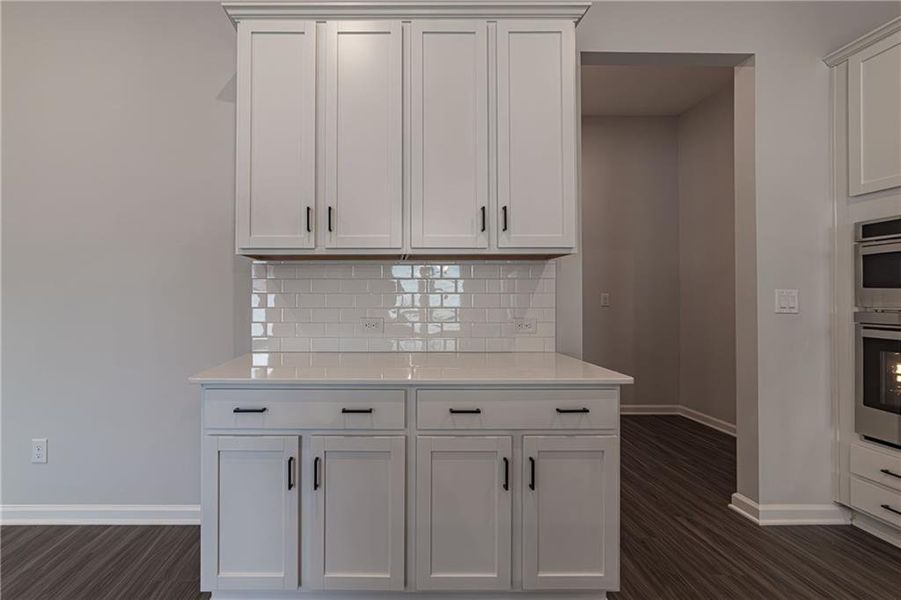 Furnished interior view inside a new home in Enclave at Edgewater, Canton (Image 45).
