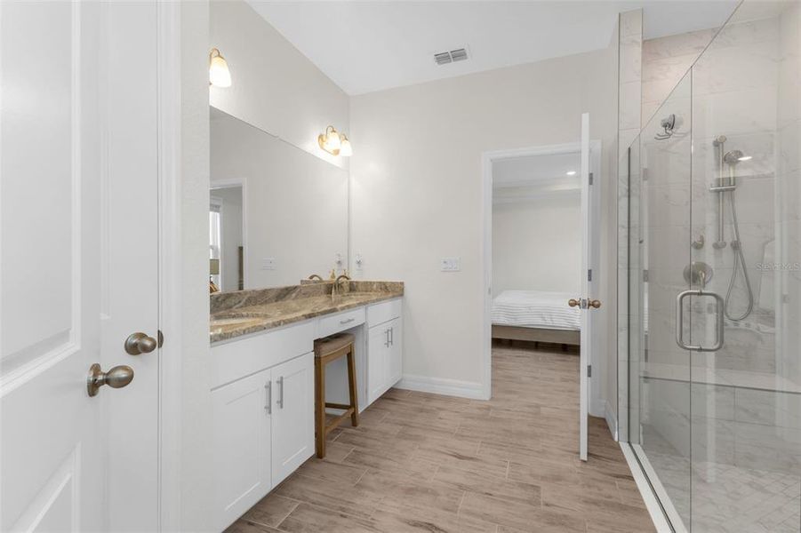 Furnished interior view inside a new home in , Punta Gorda (Image 51).