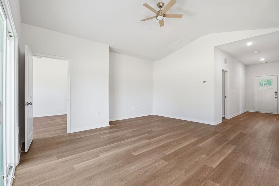 30-web-or-mls-DSC06053 30-web-or-mls-DSC06053