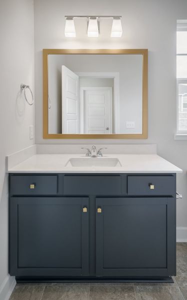 Representative furnished interior of a home built from the The McKee Manor by Cothran Homes in Holly Ridge, Greenville (Image 15). Representative furnished interior of a home built from the The McKee Manor by Cothran Homes in Holly Ridge, Greenville (Image 15).