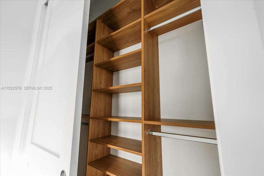 Close-up of interior finishes inside a home in , Marathon (Image 25).