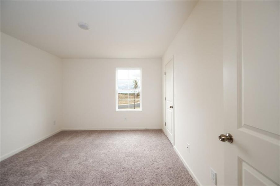 Spacious, unfurnished interior of a new home in , Lizella (Image 17).