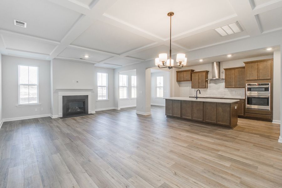 Spacious, unfurnished interior of a new home in Hendrix Farms, Lexington (Image 18).