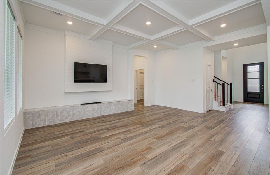 Spacious, unfurnished interior of a new home in Harvest Green, Richmond (Image 11).