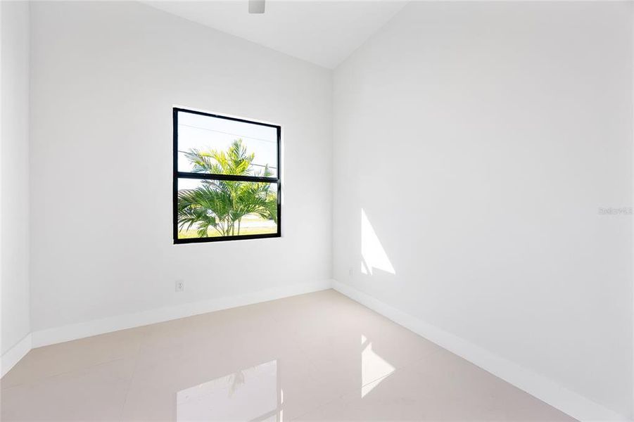 Spacious, unfurnished interior of a new home in , Port Charlotte (Image 39).