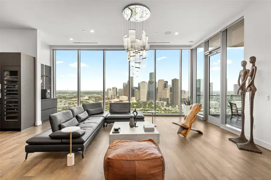 Panoramic south east views from the living room.