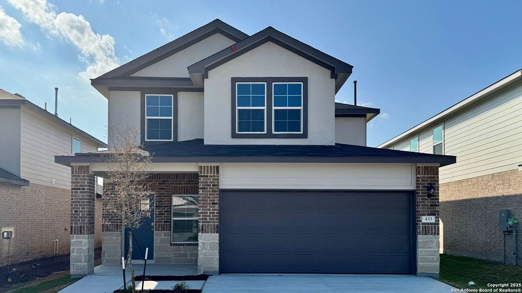 Image 40 of a home in Whisper South.