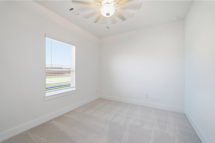 Spacious, unfurnished interior of a new home in Saddlebrook Estates, Waxahachie (Image 24). Spacious, unfurnished interior of a new home in Saddlebrook Estates, Waxahachie (Image 24).