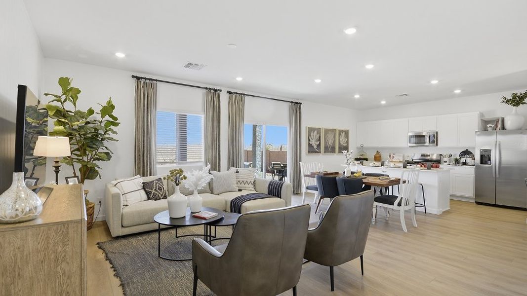 West Core L021 Clark Family 1of2 F1 Base1