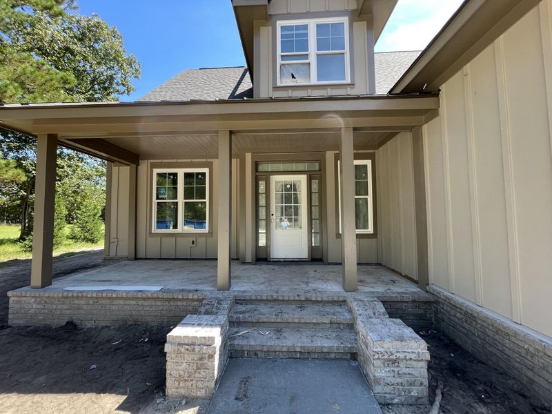 Exterior details and patio area of a home in , Hollywood (Image 3).