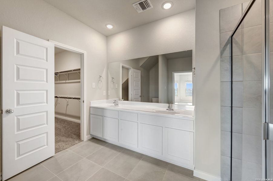 Furnished interior view inside a new home in Paloma Park, Converse (Image 11).