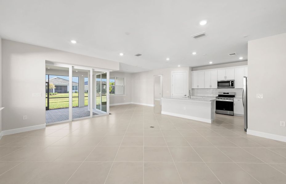 Spacious, unfurnished interior of a new home in Del Webb Oak Creek, North Fort Myers (Image 16). Spacious, unfurnished interior of a new home in Del Webb Oak Creek, North Fort Myers (Image 16).
