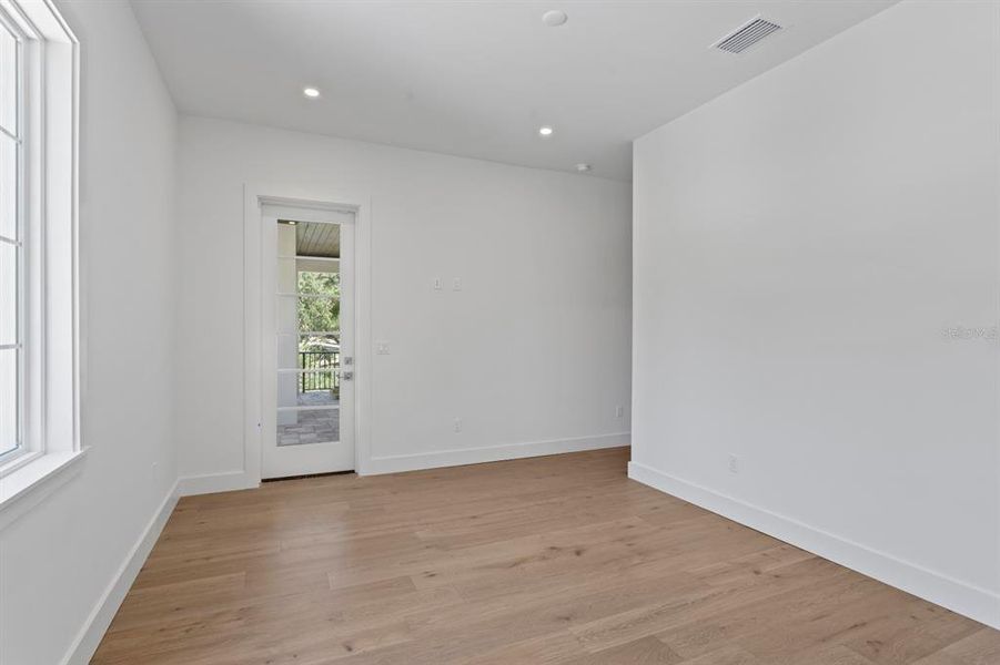 Spacious, unfurnished interior of a new home in , Tampa (Image 22). Spacious, unfurnished interior of a new home in , Tampa (Image 22).