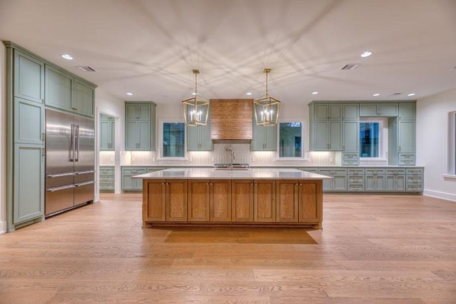 Image 36 of a home in .