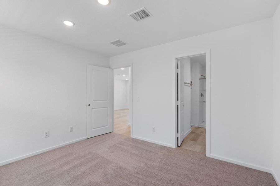 MODEL HOME images may NOT be consistent with the finished product. MODEL HOME images may NOT be consistent with the finished product.