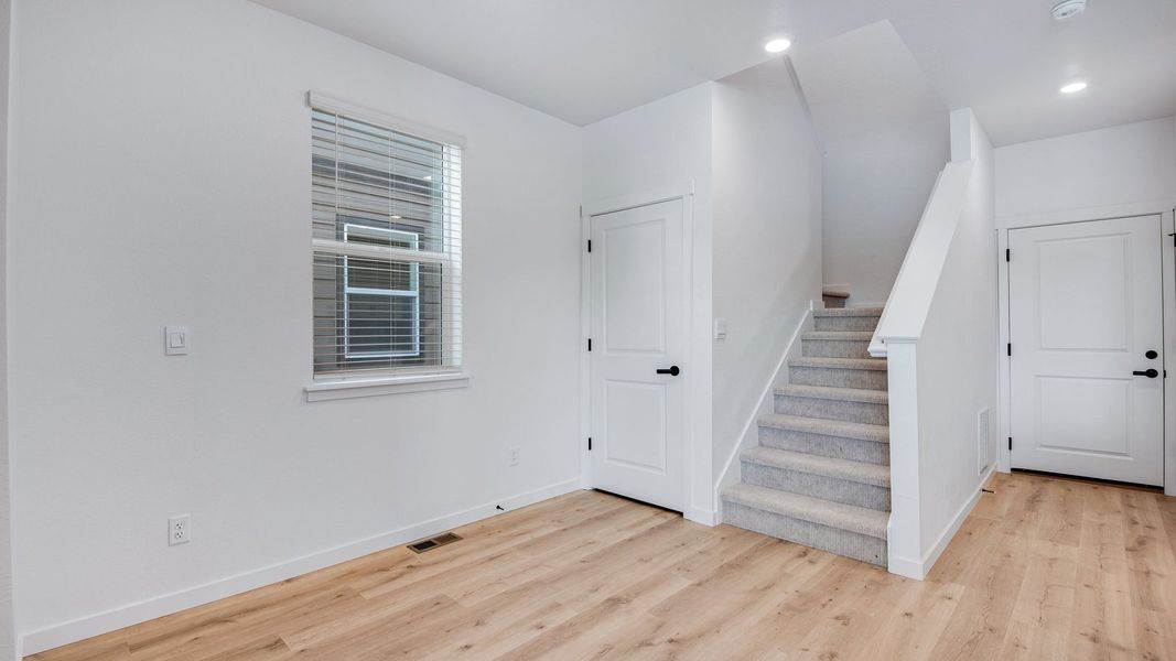 Spacious, unfurnished interior of a new home in Horizon Uptown, Aurora (Image 12). Spacious, unfurnished interior of a new home in Horizon Uptown, Aurora (Image 12).