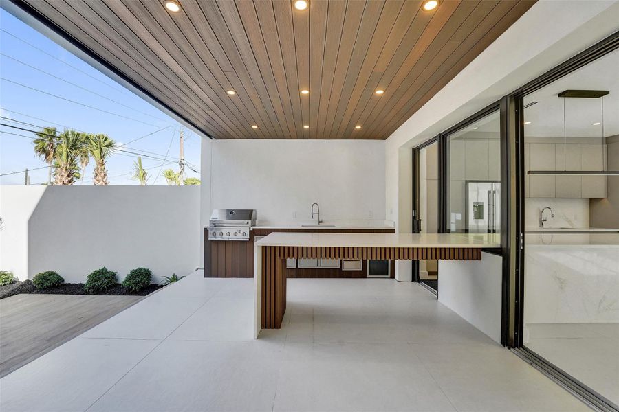 Exterior details and patio area of a home in , Fort Lauderdale (Image 44). Exterior details and patio area of a home in , Fort Lauderdale (Image 44).