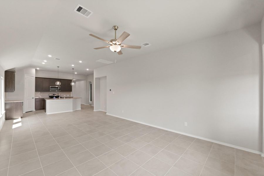 Spacious, unfurnished interior of a new home in The Trails, New Caney (Image 31). Spacious, unfurnished interior of a new home in The Trails, New Caney (Image 31).