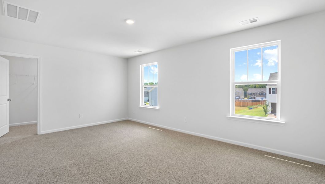 Spacious, unfurnished interior of a new home in Harrier Point, Woodruff (Image 21).