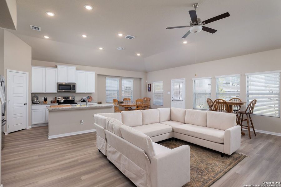 Furnished interior view inside a new home in Greenspoint Heights, Seguin (Image 19).