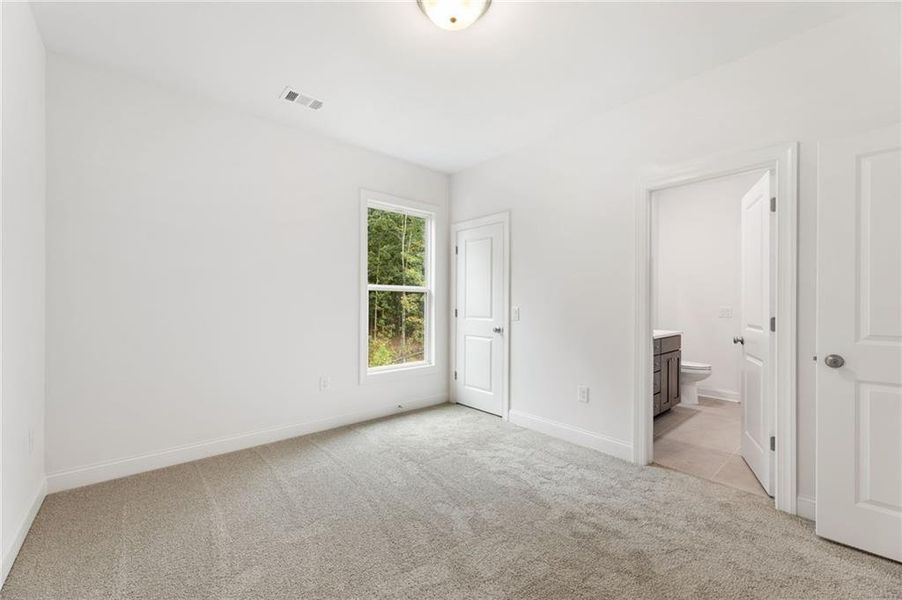 Spacious, unfurnished interior of a new home in Ashbury Commons, Powder Springs (Image 31).