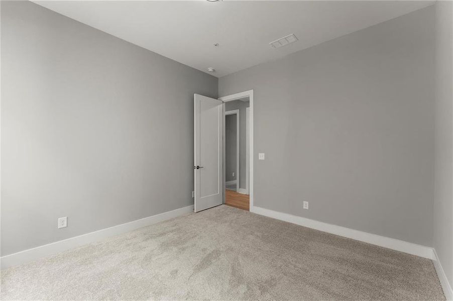 Spacious, unfurnished interior of a new home in West Town, Atlanta (Image 49).