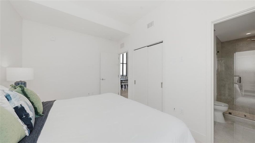 Furnished interior view inside a new home in , Sarasota (Image 18).