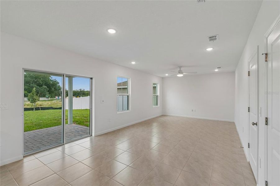 Spacious, unfurnished interior of a new home in Aspire at Canter Creek, Davenport (Image 19). Spacious, unfurnished interior of a new home in Aspire at Canter Creek, Davenport (Image 19).