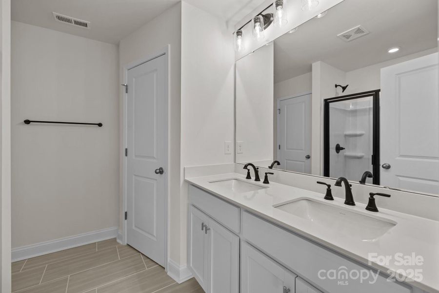 Furnished interior view inside a new home in Greenway Overlook, Charlotte (Image 7). Furnished interior view inside a new home in Greenway Overlook, Charlotte (Image 7).