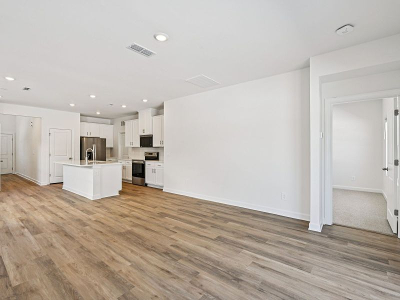 Spacious, unfurnished interior of a new home in Trivium Meadows, Newton (Image 10).