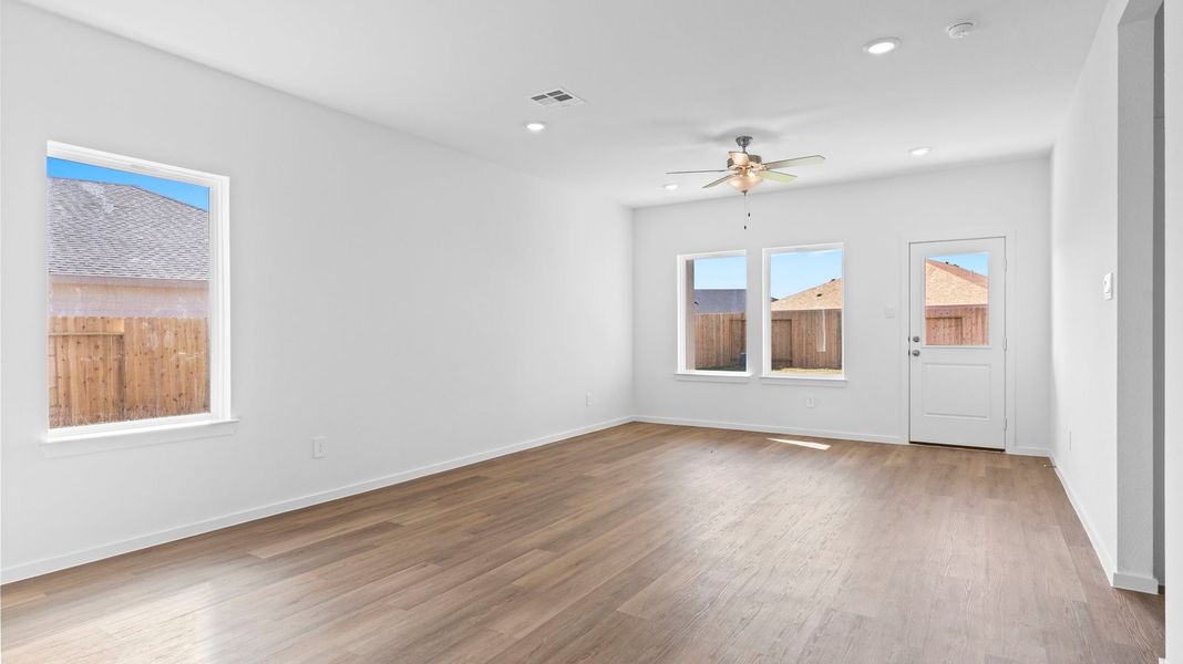 Representative unfurnished interior of a home built from the Florence by D.R. Horton in Riverwood Ranch, Angleton (Image 11). Representative unfurnished interior of a home built from the Florence by D.R. Horton in Riverwood Ranch, Angleton (Image 11).
